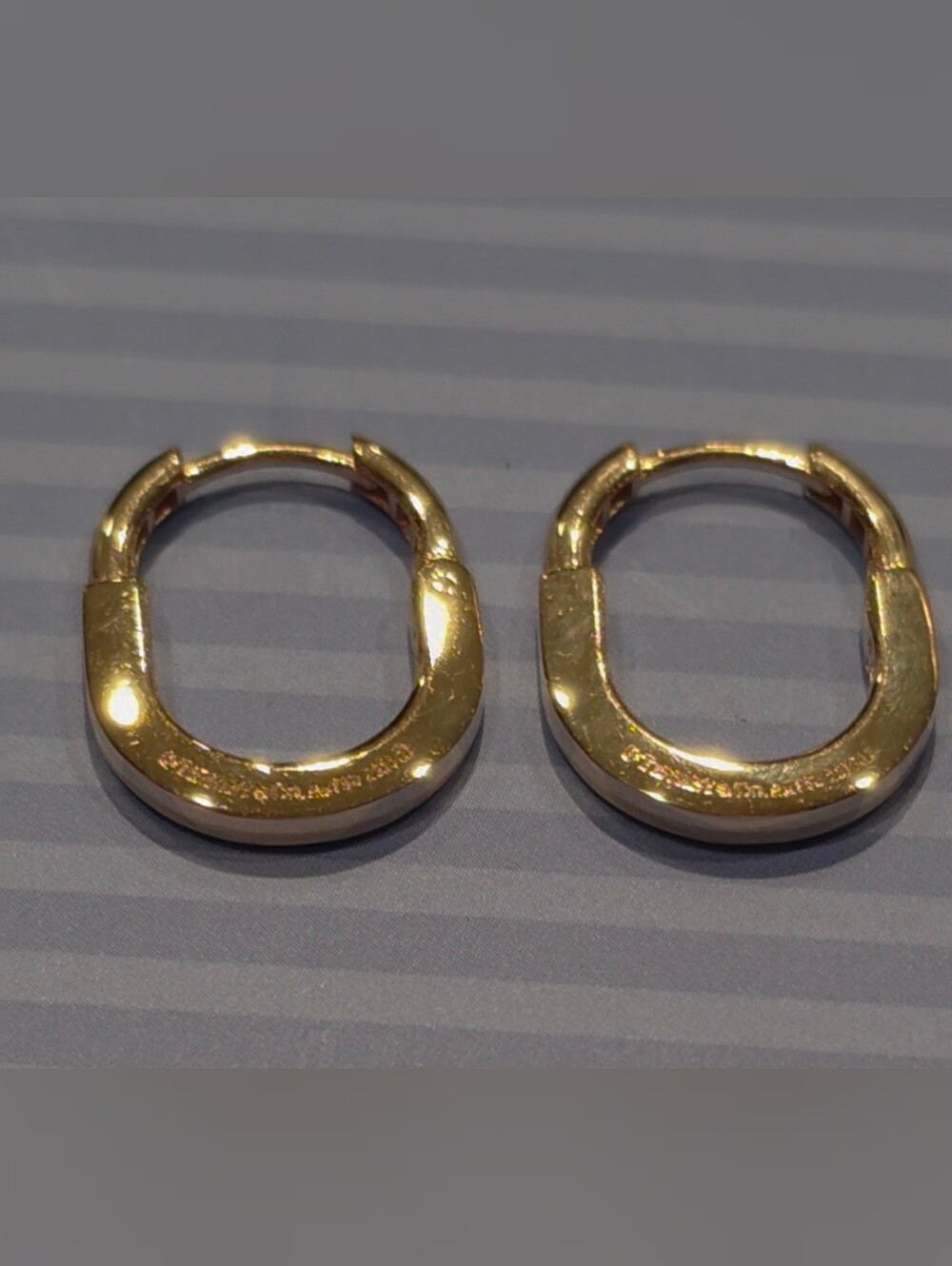 🎀🎶18K Gold Oval  Earrings🎶🎀